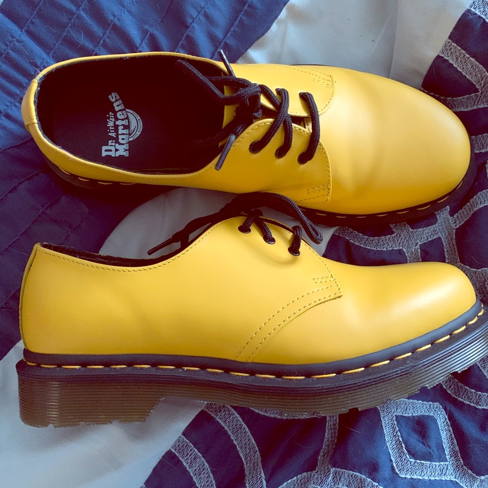 Yellow Doc Marten 1461 Shoe || US Women’s 9
